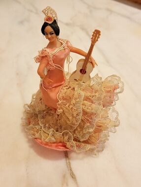 Marin Chiclana Spanish Flamenco Dancer Doll with Guitar 🎸